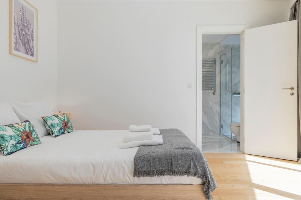 Campolide Lovely 2 Bedroom By Innkeeper Lisboa Eksteriør billede