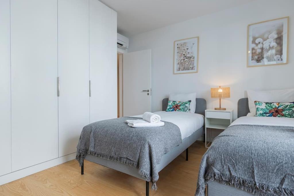 Campolide Lovely 2 Bedroom By Innkeeper Lisboa Eksteriør billede