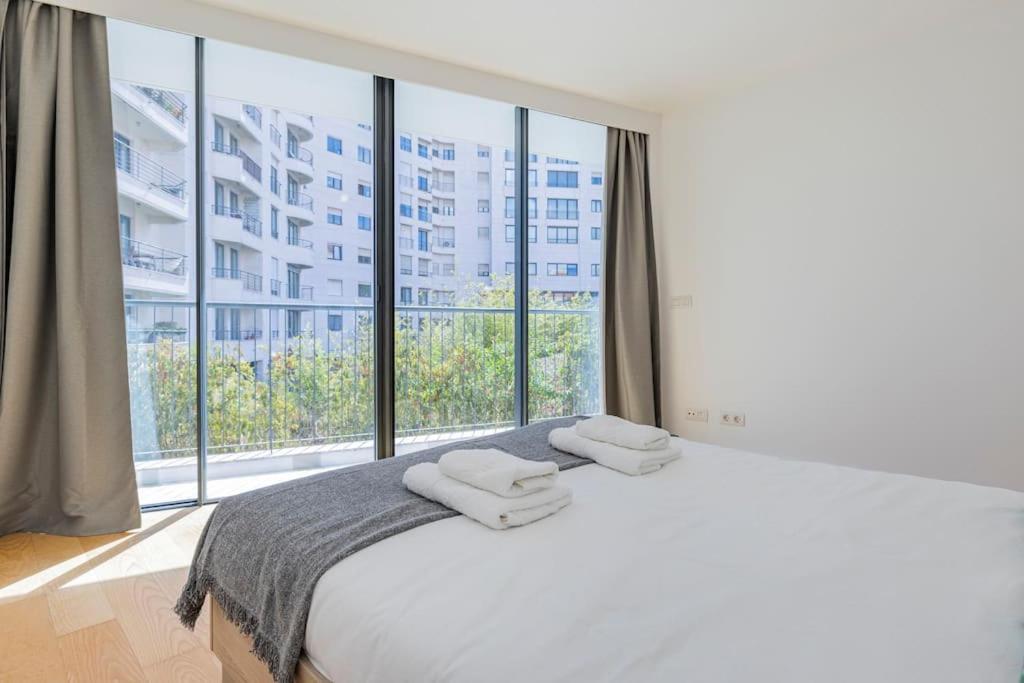 Campolide Lovely 2 Bedroom By Innkeeper Lisboa Eksteriør billede